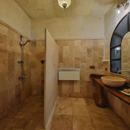 Nora Cave Hotel *