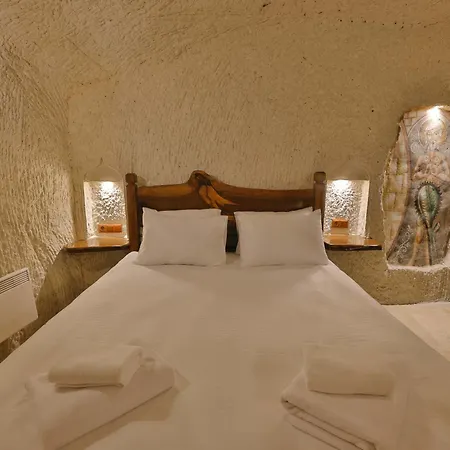 Hotel Nora Cave