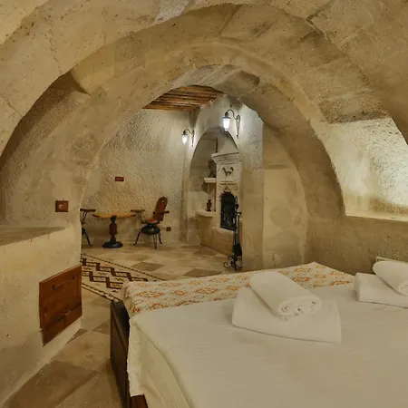 Nora Cave House 5*
