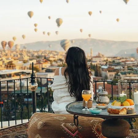 Nora Cave House 5* Göreme