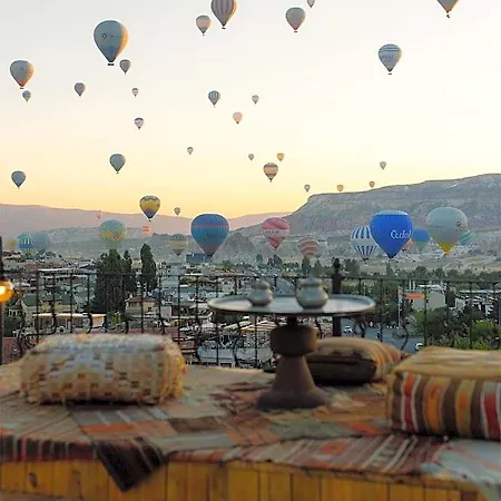 فندق Nora Cave House