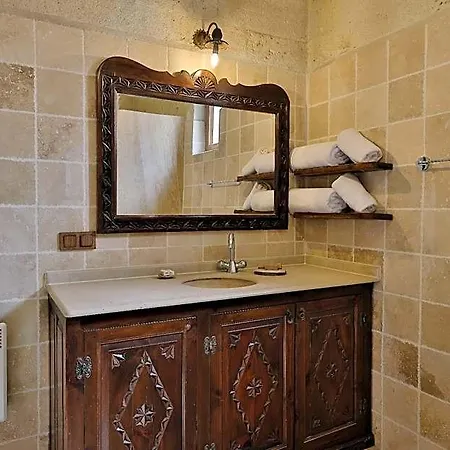 Nora Cave House غوريمِيه