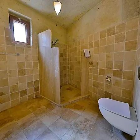 Nora Cave House غوريمِيه